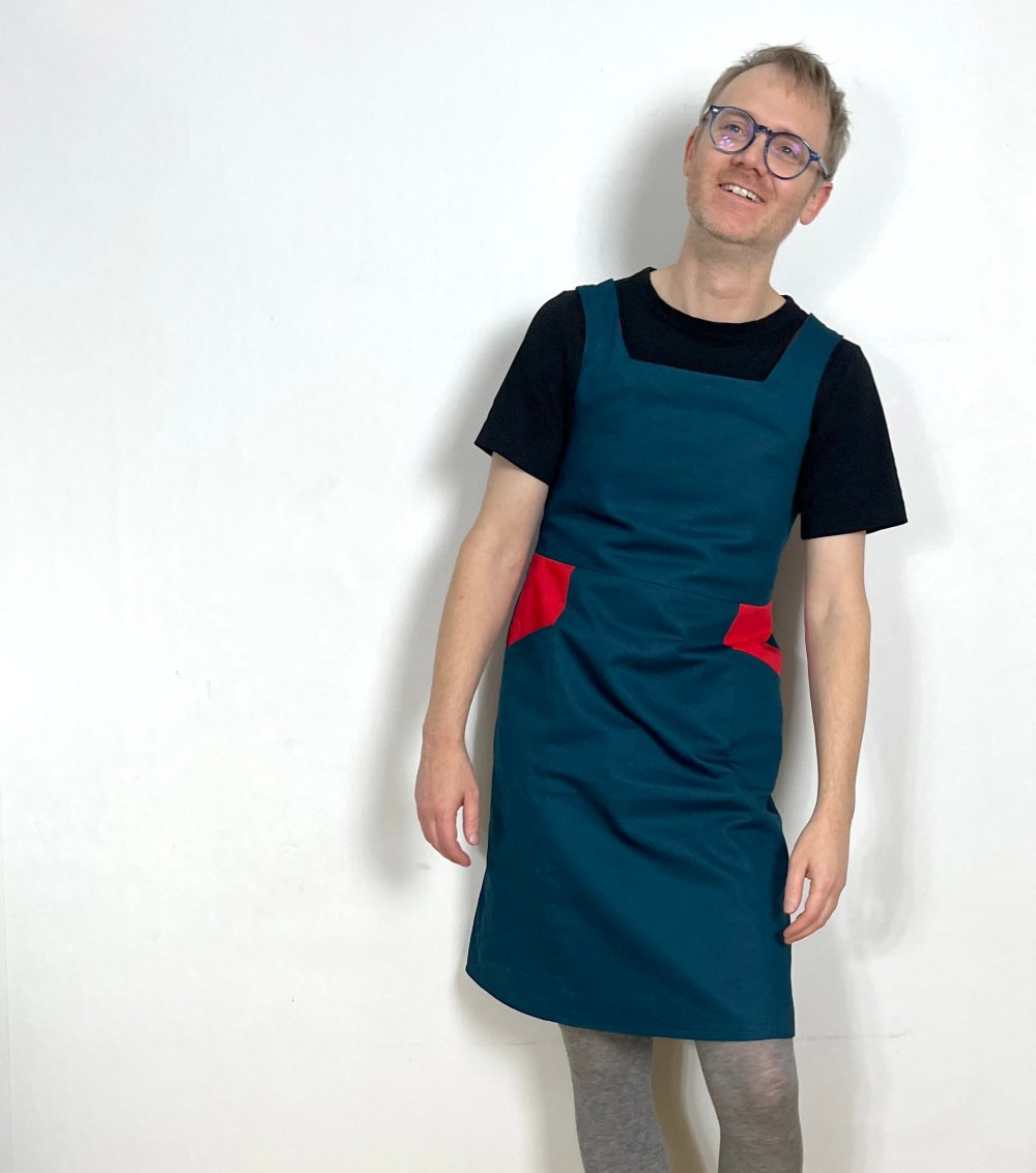 Pinafore dress v1